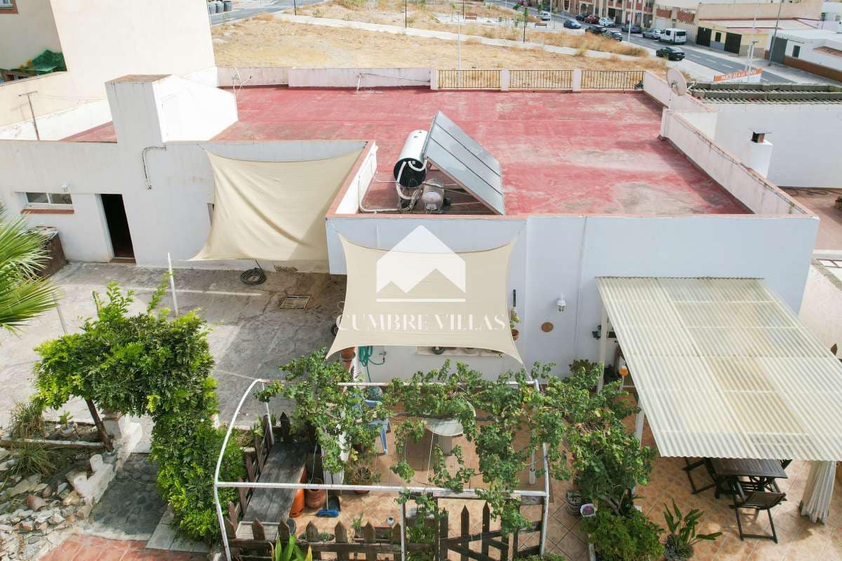 4 soveværelse Byhus til salg i Lobres med swimmingpool garage - € 358.000 (Ref: 8533501)