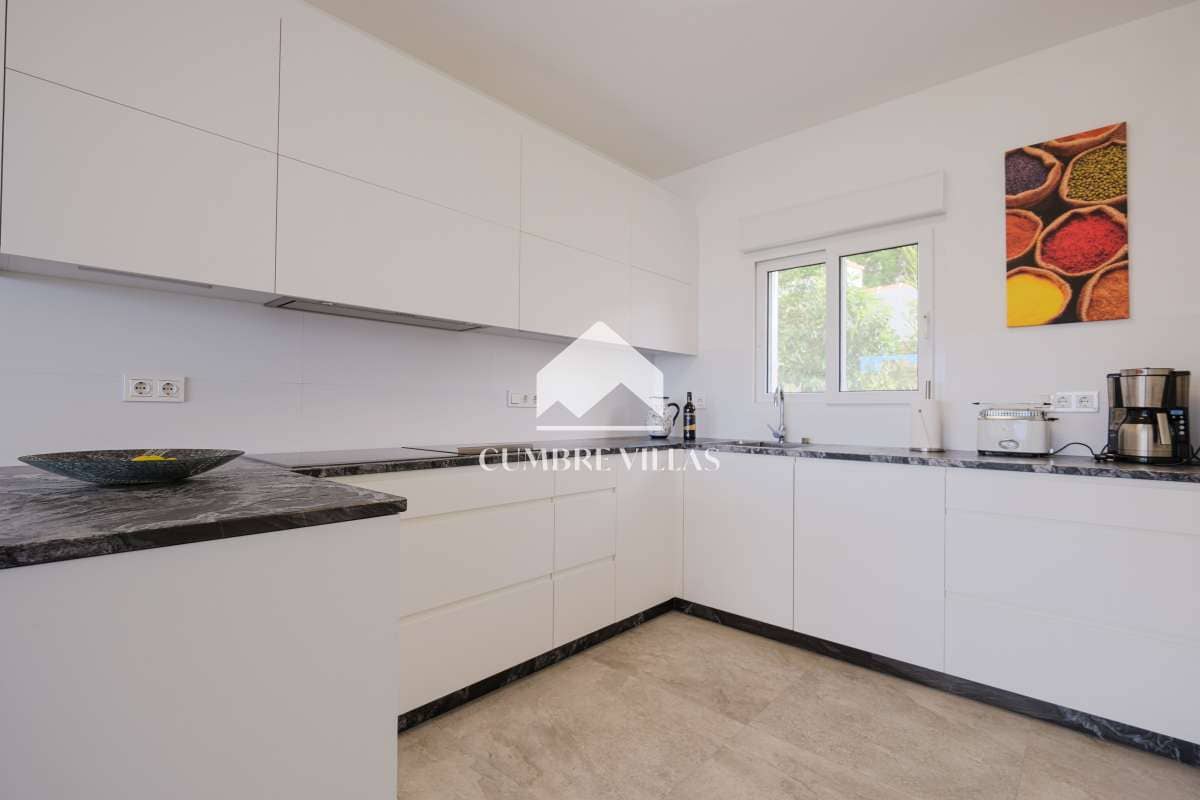 4 soverom Villa til salgs i Salobrena med svømmebasseng - € 879 000 (Ref: 8619663)