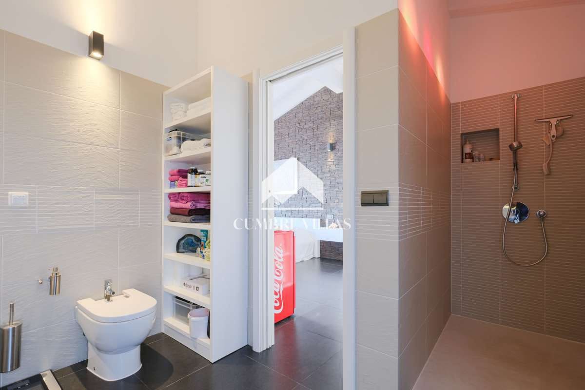 4 soverom Villa til salgs i Salobrena med svømmebasseng - € 879 000 (Ref: 8619663)