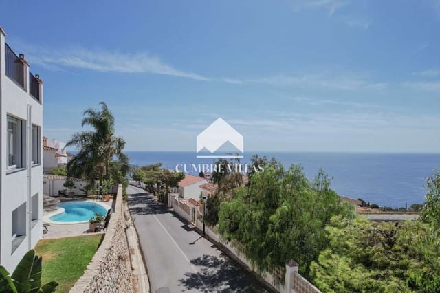 4 soverom Villa til salgs i Salobreña med svømmebasseng - € 879 000 (Ref: 8619663)