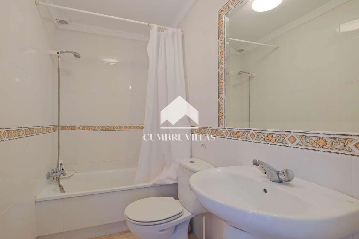 3 soveværelse Villa til salg i Salobrena med swimmingpool garage - € 489.000 (Ref: 8826764)