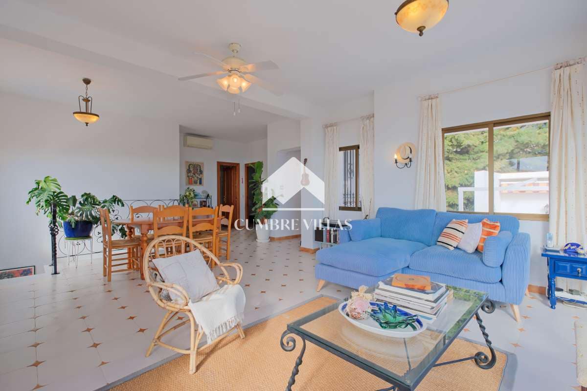 3 soveværelse Villa til salg i Salobrena med swimmingpool garage - € 489.000 (Ref: 8826764)