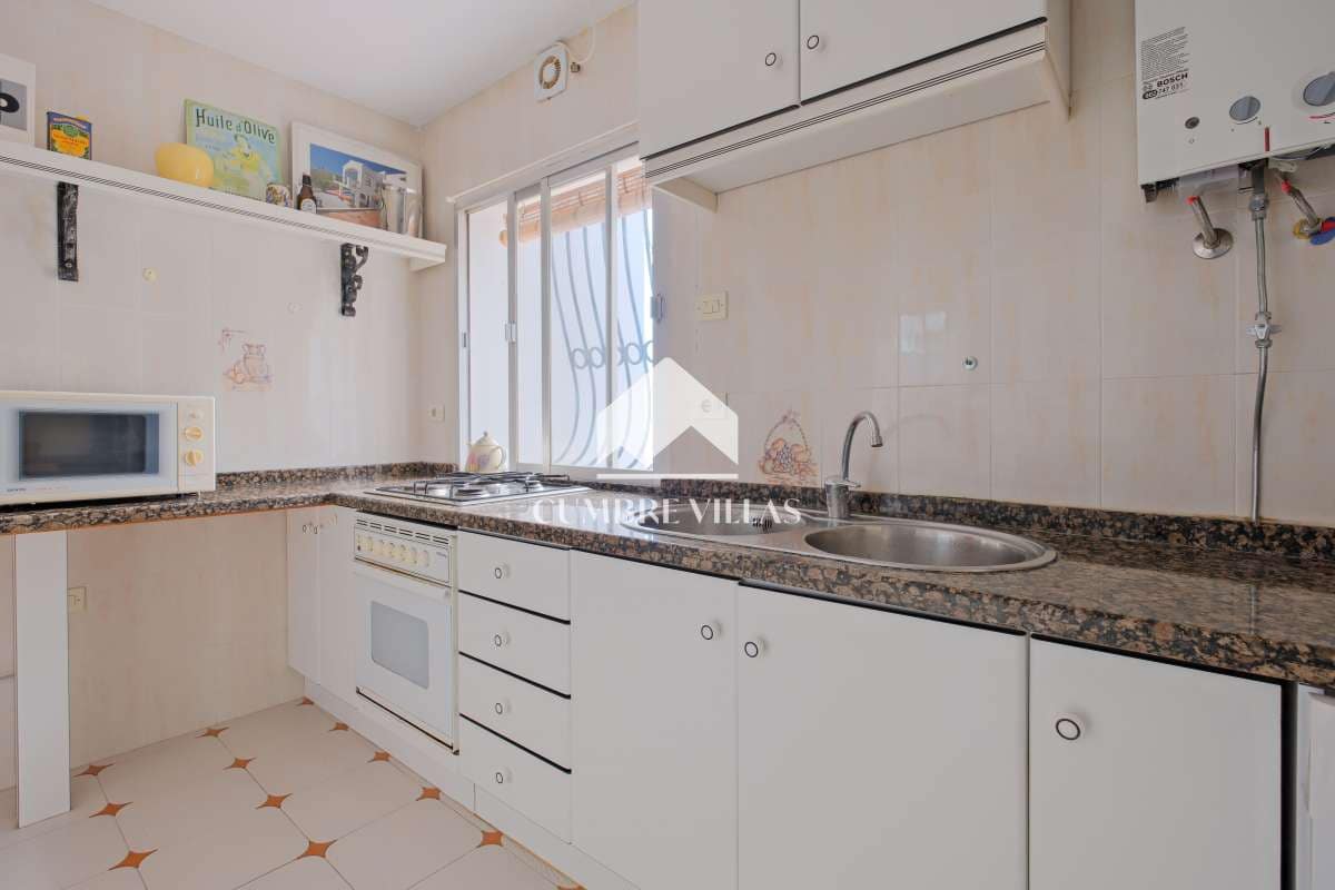 3 soveværelse Villa til salg i Salobrena med swimmingpool garage - € 489.000 (Ref: 8826764)