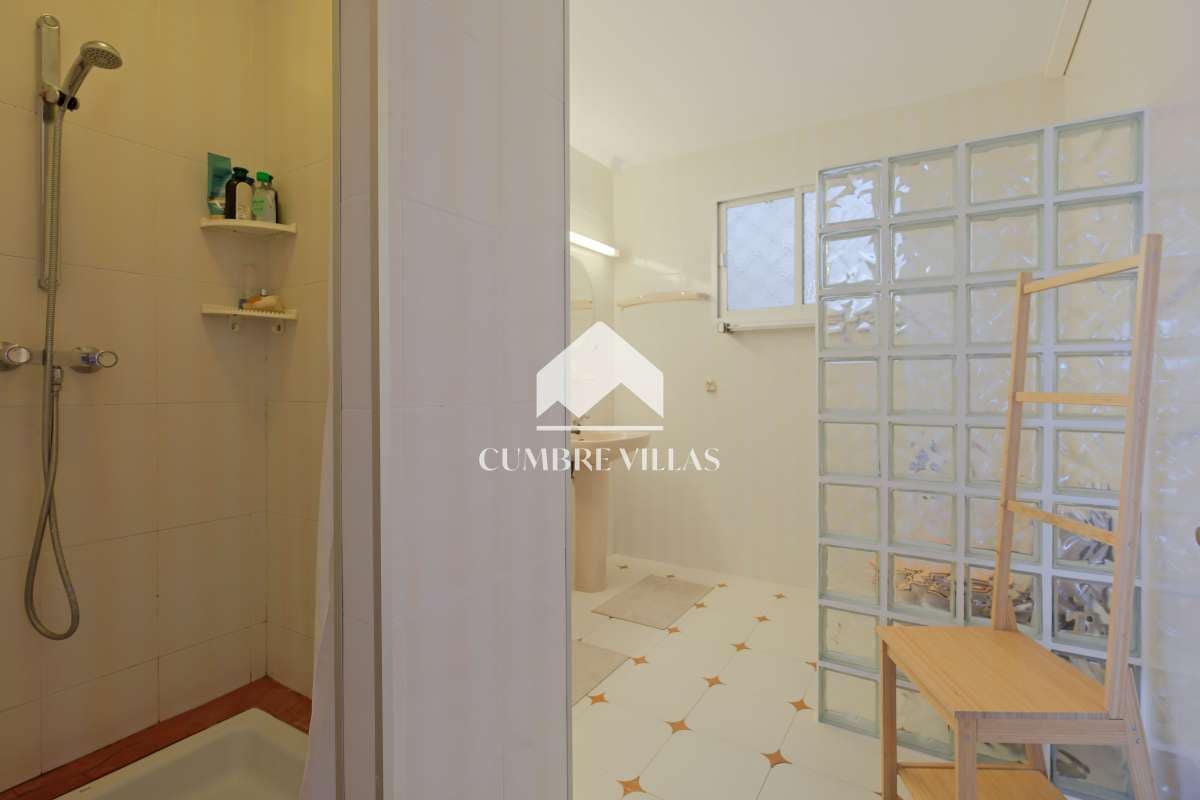 3 soveværelse Villa til salg i Salobrena med swimmingpool garage - € 489.000 (Ref: 8826764)