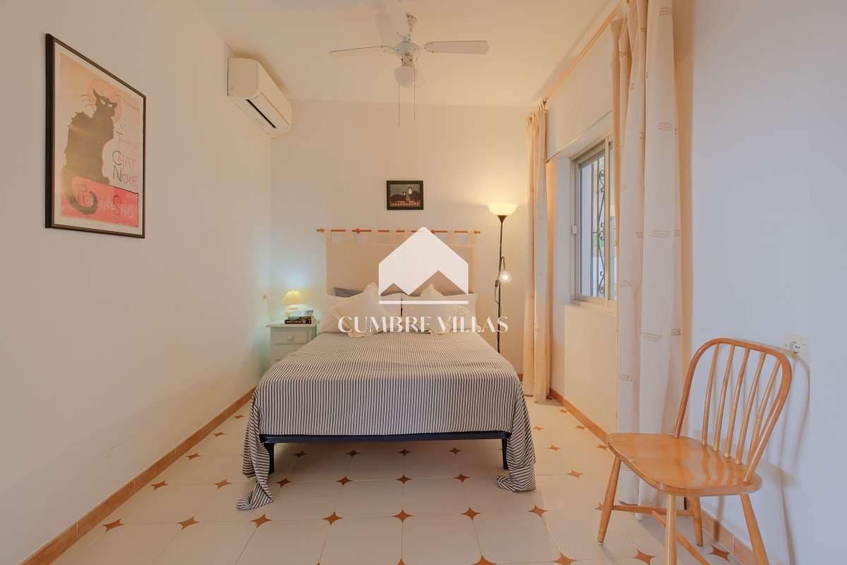 3 soveværelse Villa til salg i Salobrena med swimmingpool garage - € 489.000 (Ref: 8826764)