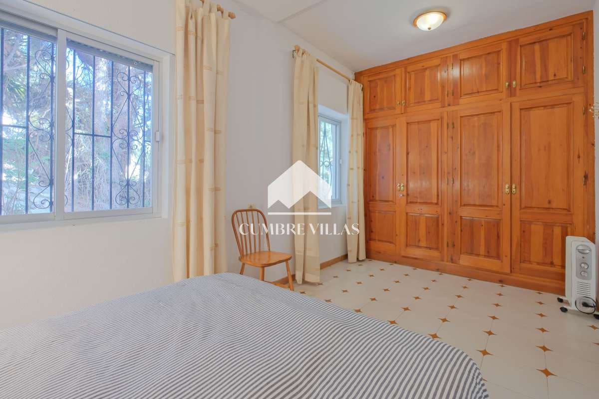 3 soveværelse Villa til salg i Salobrena med swimmingpool garage - € 489.000 (Ref: 8826764)