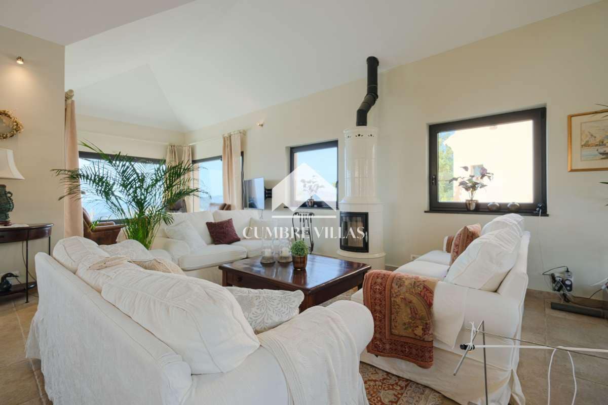 6 soveværelse Finca/Landehus til salg i Itrabo med swimmingpool garage - € 1.295.000 (Ref: 8896074)