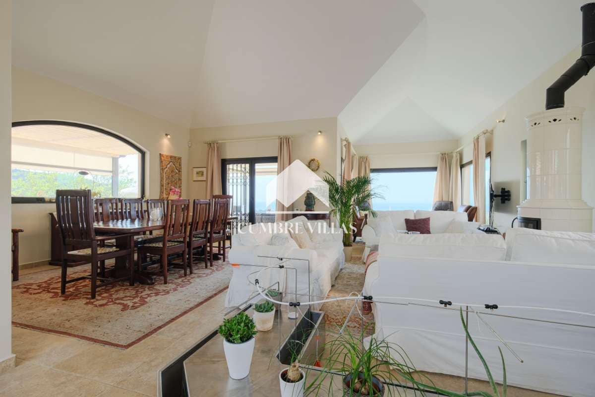 6 soveværelse Finca/Landehus til salg i Itrabo med swimmingpool garage - € 1.295.000 (Ref: 8896074)