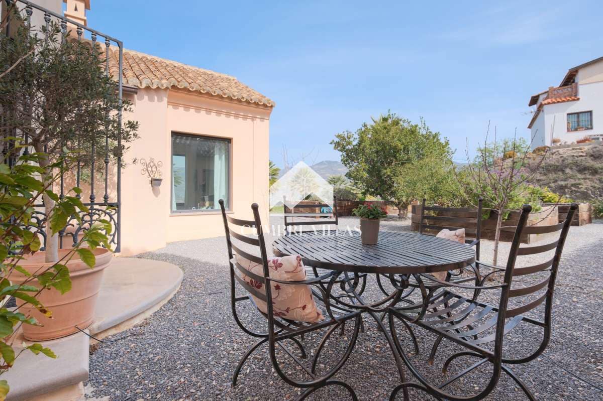 6 soveværelse Finca/Landehus til salg i Itrabo med swimmingpool garage - € 1.295.000 (Ref: 8896074)