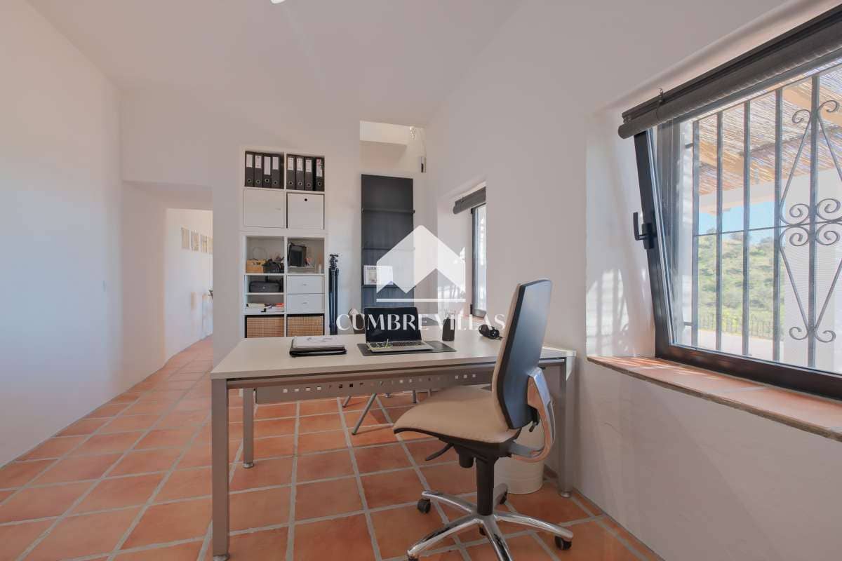 5 sypialnia Finka/Dom wiejski na sprzedaż w Almunecar z basenem garażem - 795 000 € (Ref: 8914614)