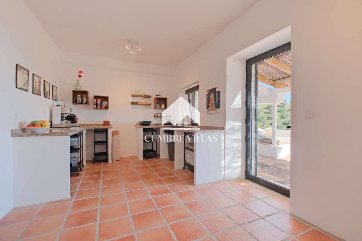 5 sypialnia Finka/Dom wiejski na sprzedaż w Almunecar z basenem garażem - 795 000 € (Ref: 8914614)