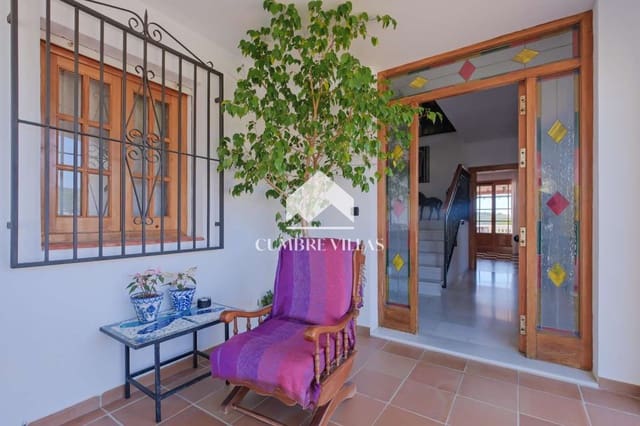 5 sypialnia Finka/Dom wiejski na sprzedaż w Itrabo z basenem garażem - 1 485 000 € (Ref: 8938245)