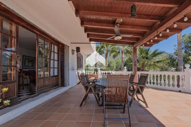 5 sypialnia Finka/Dom wiejski na sprzedaż w Itrabo z basenem garażem - 1 485 000 € (Ref: 8938245)