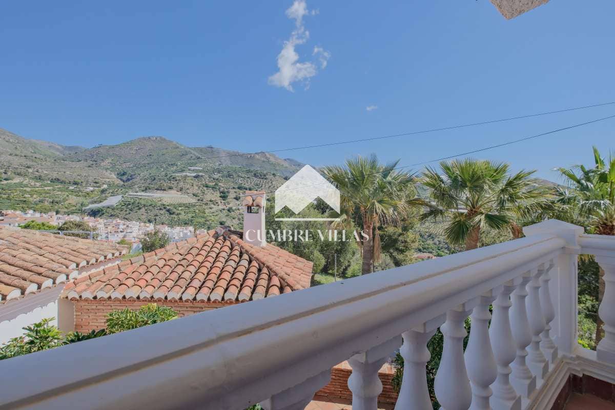 5 sypialnia Finka/Dom wiejski na sprzedaż w Itrabo z basenem garażem - 1 485 000 € (Ref: 8938245)