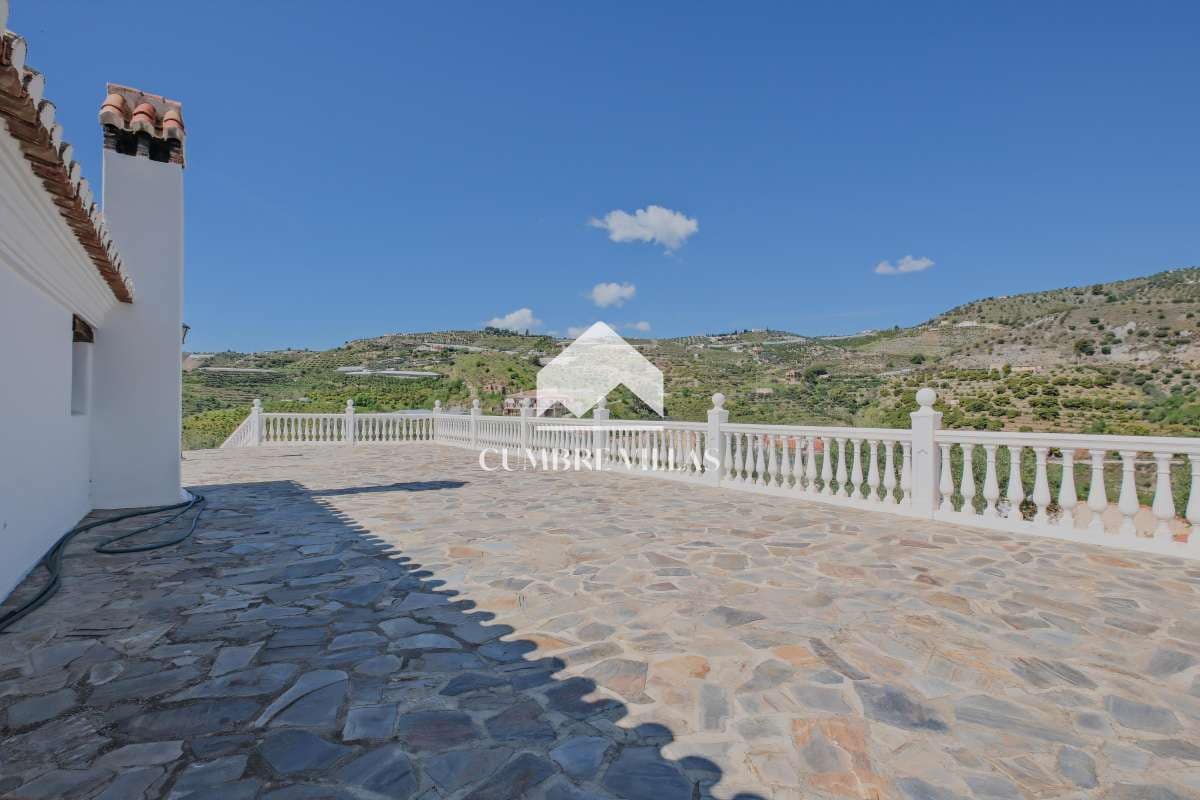 5 sypialnia Finka/Dom wiejski na sprzedaż w Itrabo z basenem garażem - 1 485 000 € (Ref: 8938245)