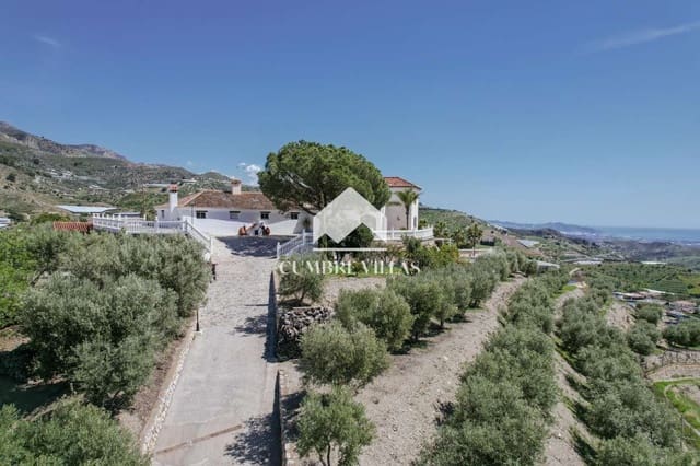 5 sypialnia Finka/Dom wiejski na sprzedaż w Itrabo z basenem garażem - 1 485 000 € (Ref: 8938245)