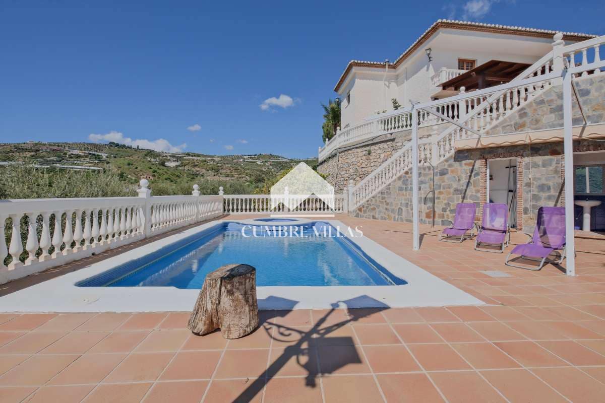 5 sypialnia Finka/Dom wiejski na sprzedaż w Itrabo z basenem garażem - 1 485 000 € (Ref: 8938245)