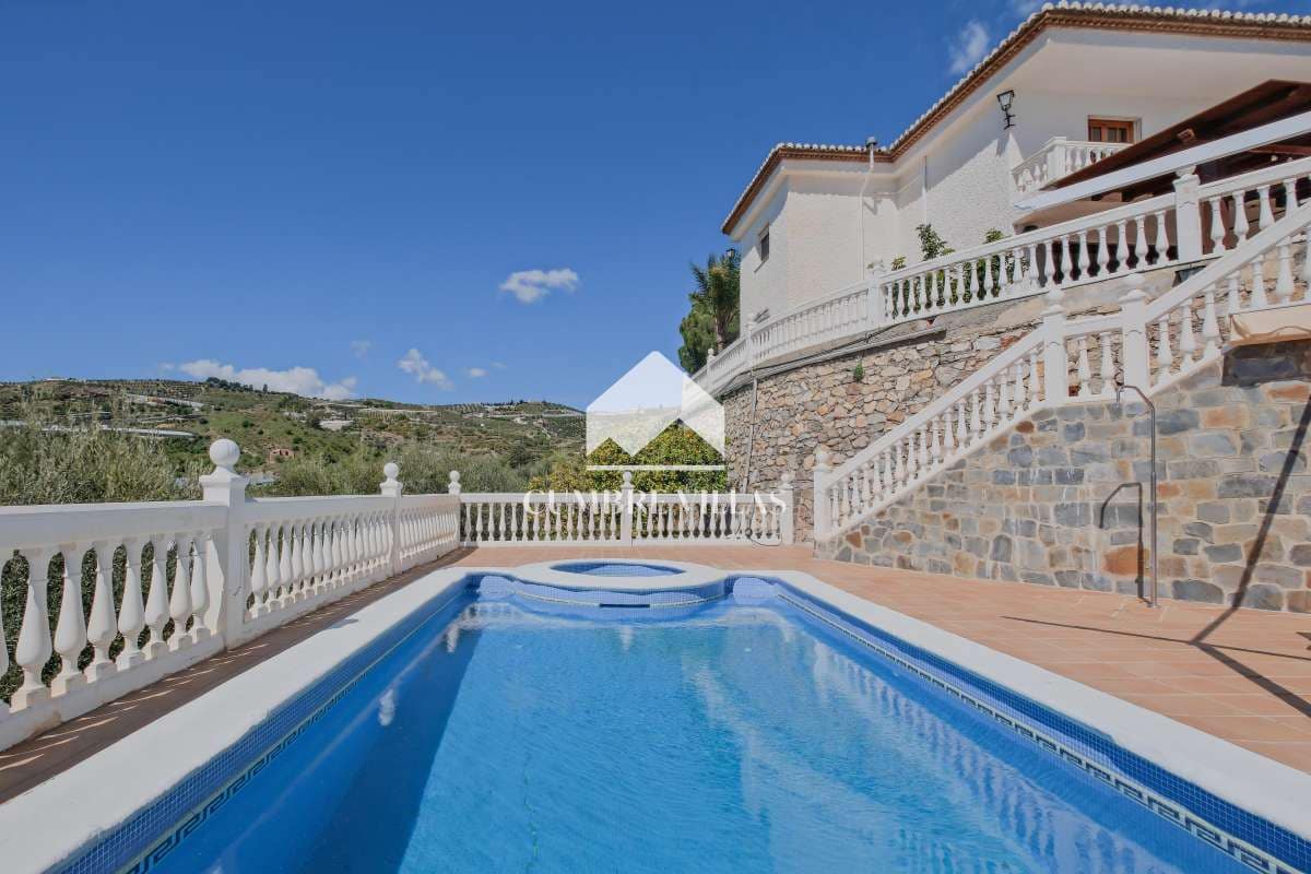 5 sypialnia Finka/Dom wiejski na sprzedaż w Itrabo z basenem garażem - 1 485 000 € (Ref: 8938245)