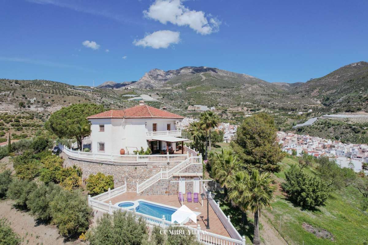 5 sypialnia Finka/Dom wiejski na sprzedaż w Itrabo z basenem garażem - 1 485 000 € (Ref: 8938245)