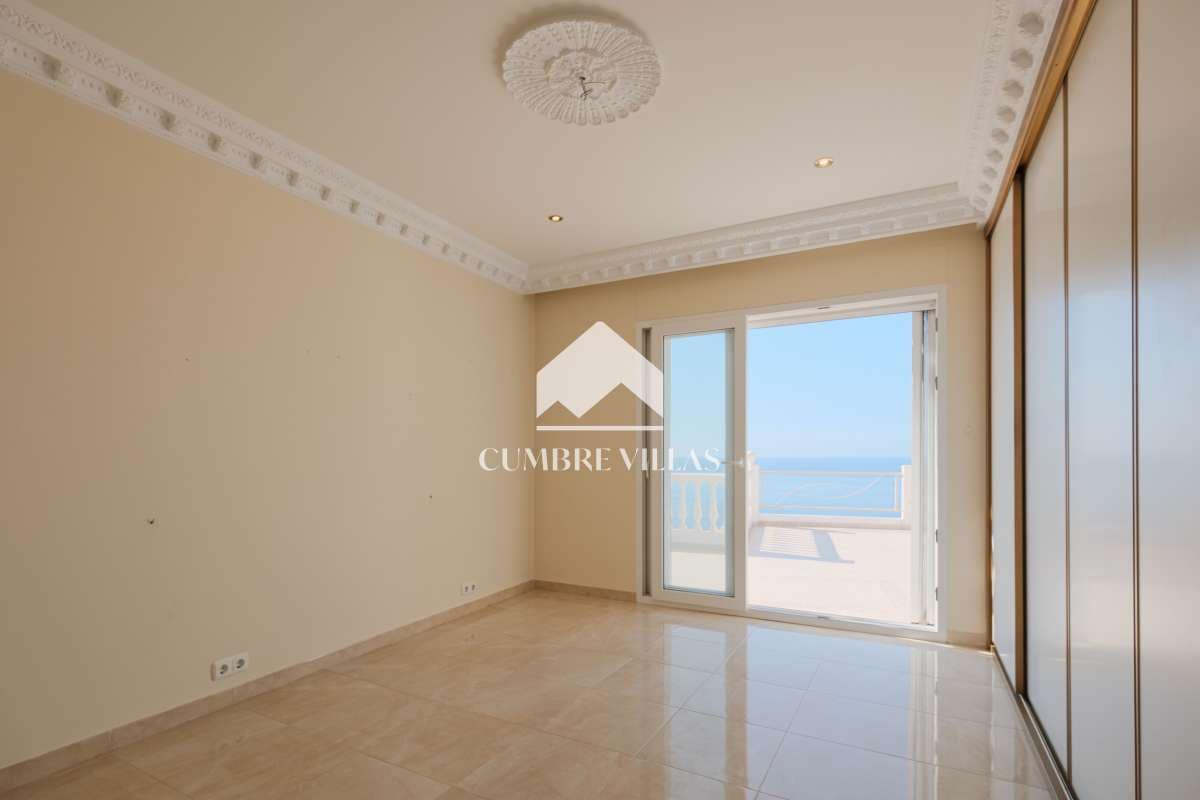 4 sypialnia Willa na sprzedaż w Salobrena z basenem - 749 000 € (Ref: 8945682)