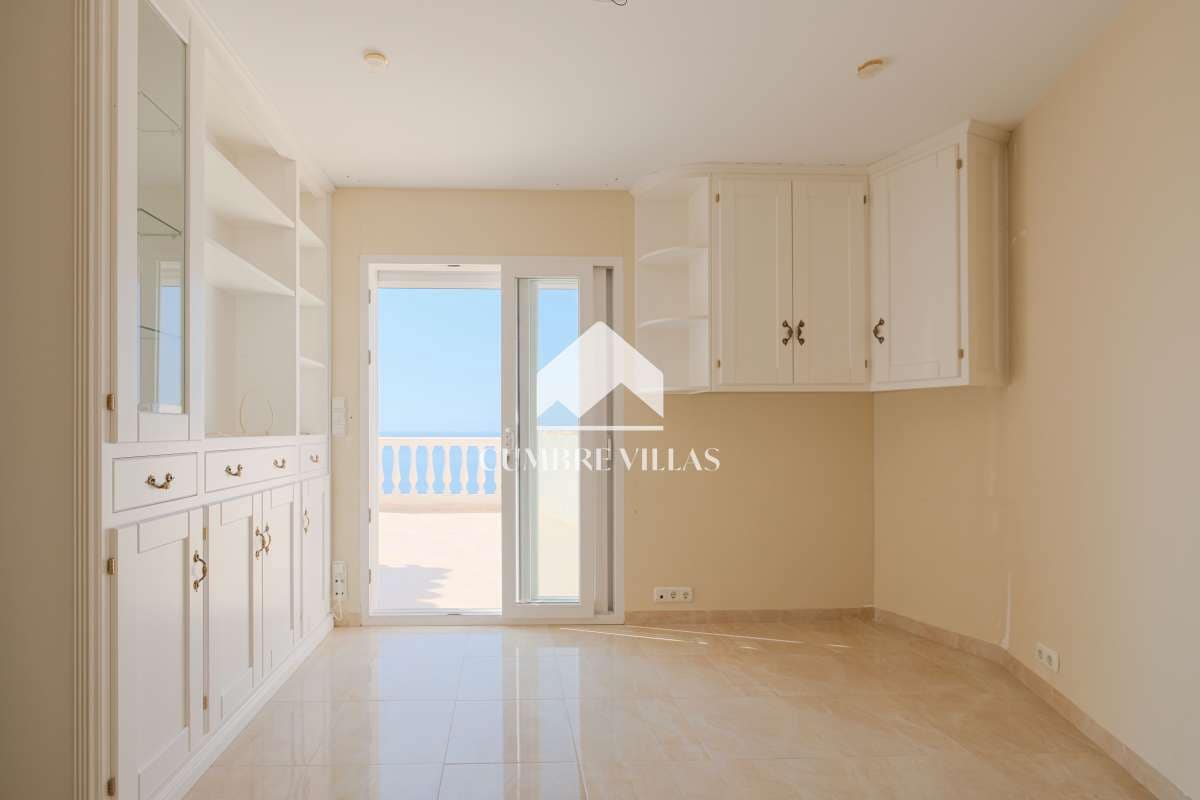 4 sypialnia Willa na sprzedaż w Salobrena z basenem - 749 000 € (Ref: 8945682)