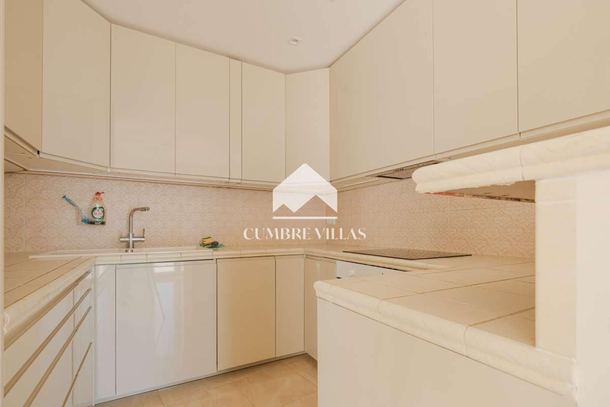 4 sypialnia Willa na sprzedaż w Salobrena z basenem - 749 000 € (Ref: 8945682)