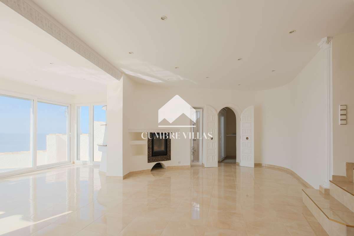 4 sypialnia Willa na sprzedaż w Salobrena z basenem - 749 000 € (Ref: 8945682)