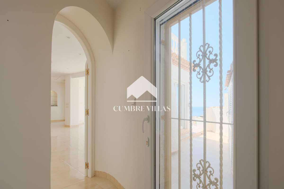 4 sypialnia Willa na sprzedaż w Salobrena z basenem - 749 000 € (Ref: 8945682)