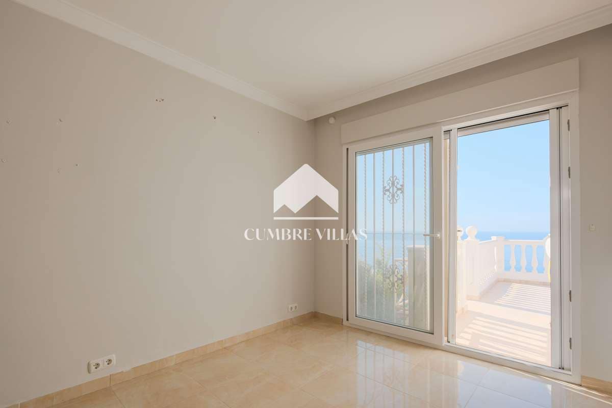 4 sypialnia Willa na sprzedaż w Salobrena z basenem - 749 000 € (Ref: 8945682)