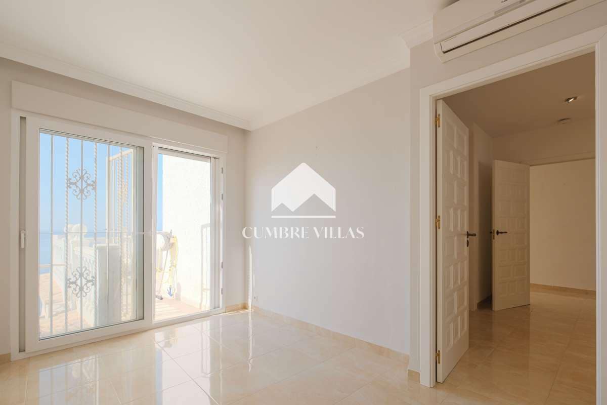 4 sypialnia Willa na sprzedaż w Salobrena z basenem - 749 000 € (Ref: 8945682)