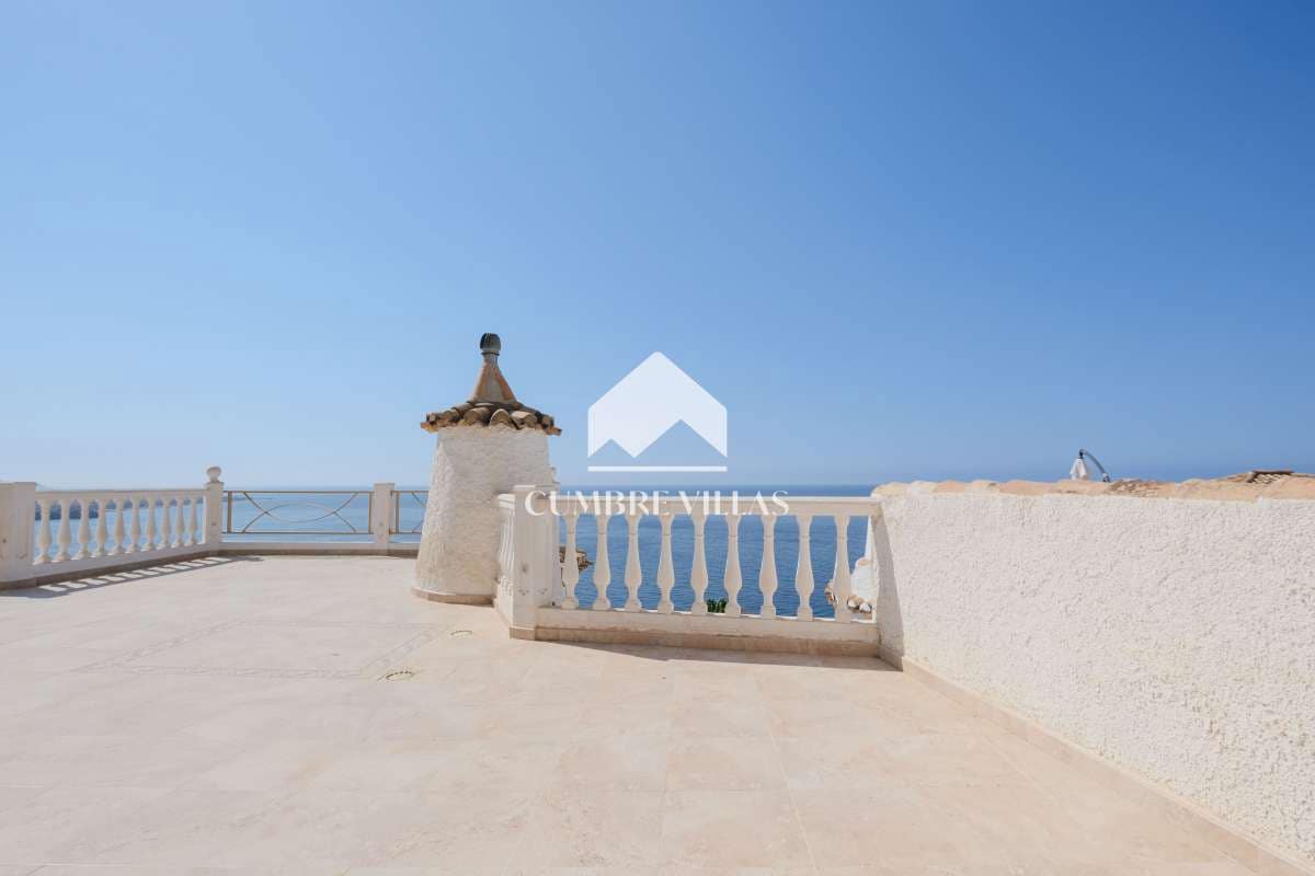 4 sypialnia Willa na sprzedaż w Salobrena z basenem - 749 000 € (Ref: 8945682)