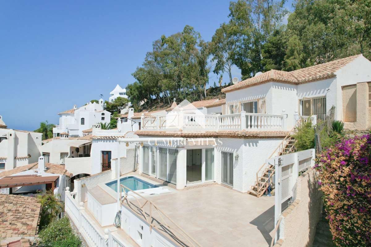 4 sypialnia Willa na sprzedaż w Salobrena z basenem - 749 000 € (Ref: 8945682)