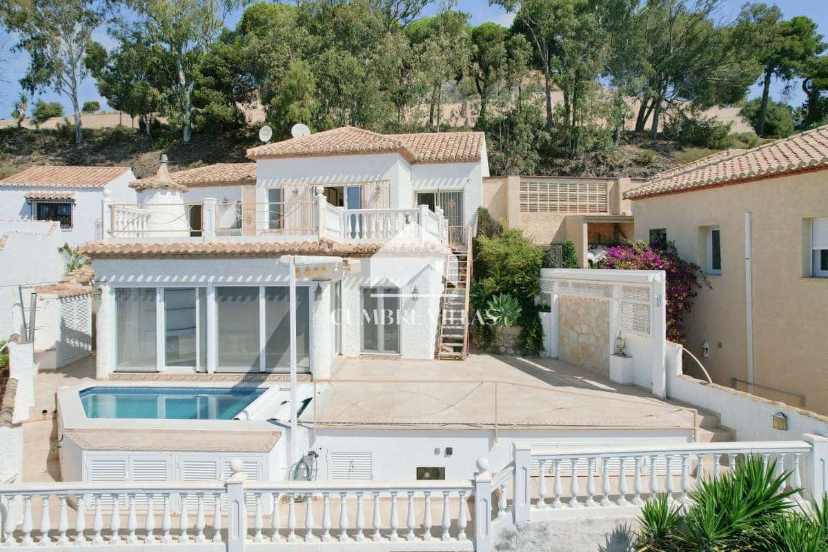 4 sypialnia Willa na sprzedaż w Salobrena z basenem - 749 000 € (Ref: 8945682)