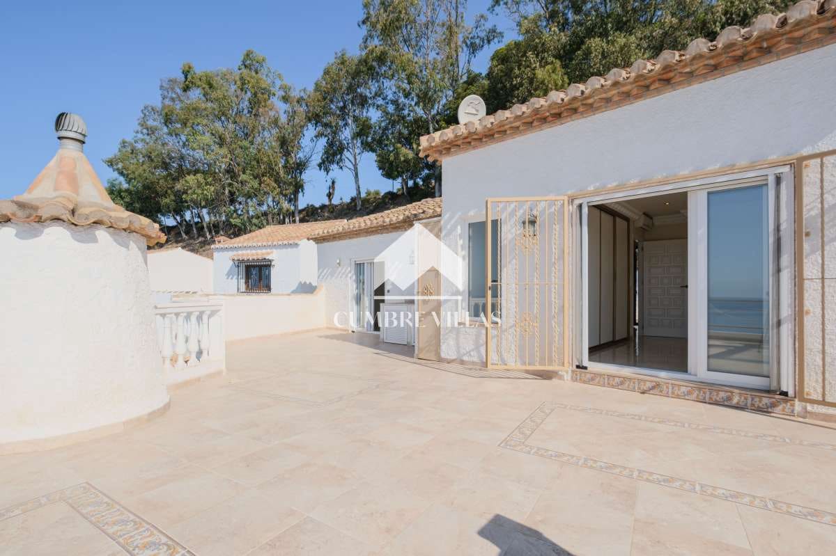 4 sypialnia Willa na sprzedaż w Salobrena z basenem - 749 000 € (Ref: 8945682)