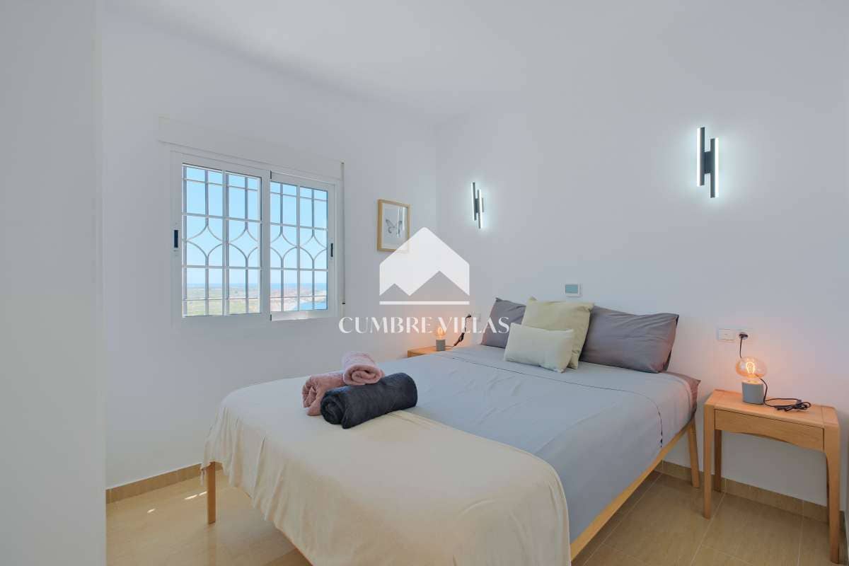 4 soveværelse Villa til salg i Salobrena med swimmingpool garage - € 649.000 (Ref: 9022831)