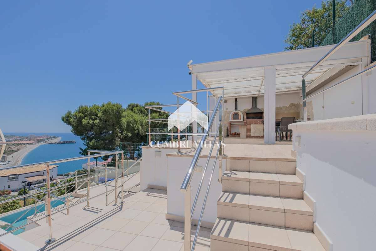 4 soveværelse Villa til salg i Salobrena med swimmingpool garage - € 649.000 (Ref: 9022831)