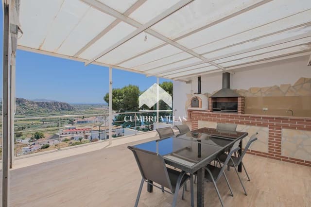 4 slaapkamer Villa te koop in Salobreña met zwembad garage - € 649.000 (Ref: 9022831)