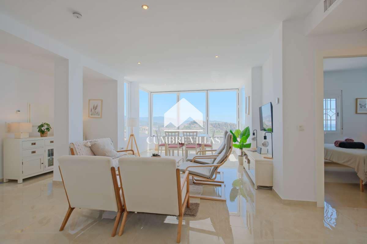 4 soveværelse Villa til salg i Salobrena med swimmingpool garage - € 649.000 (Ref: 9022831)