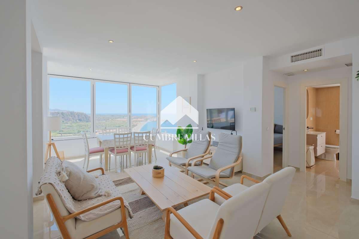 4 soveværelse Villa til salg i Salobrena med swimmingpool garage - € 649.000 (Ref: 9022831)