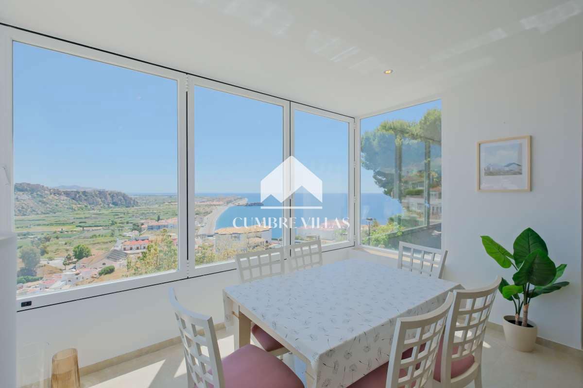 4 soveværelse Villa til salg i Salobrena med swimmingpool garage - € 649.000 (Ref: 9022831)