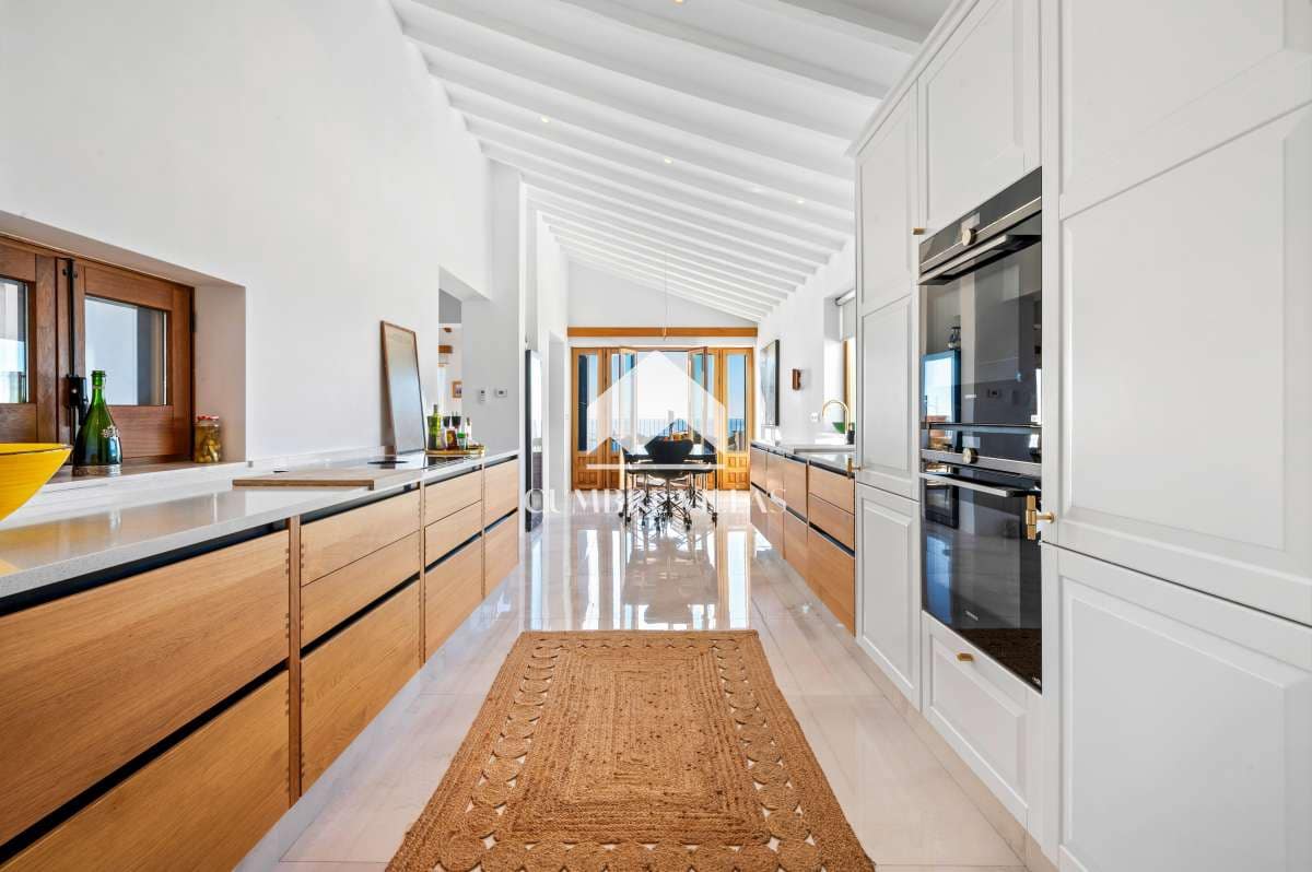 5 soverom Villa til salgs i Almunecar med svømmebasseng garasje - € 2 595 000 (Ref: 9026168)