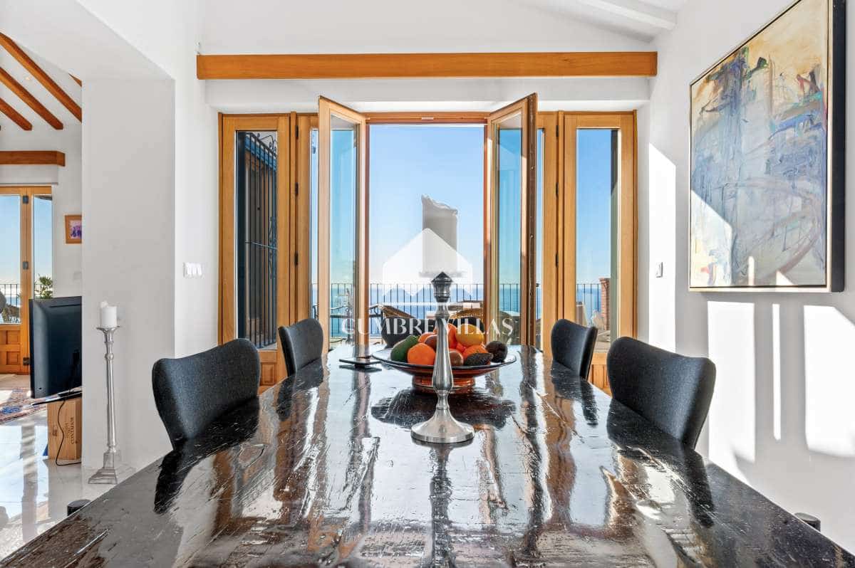 5 soverom Villa til salgs i Almunecar med svømmebasseng garasje - € 2 595 000 (Ref: 9026168)