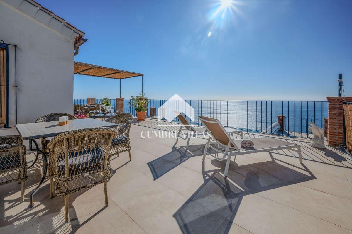 5 soverom Villa til salgs i Almunecar med svømmebasseng garasje - € 2 595 000 (Ref: 9026168)