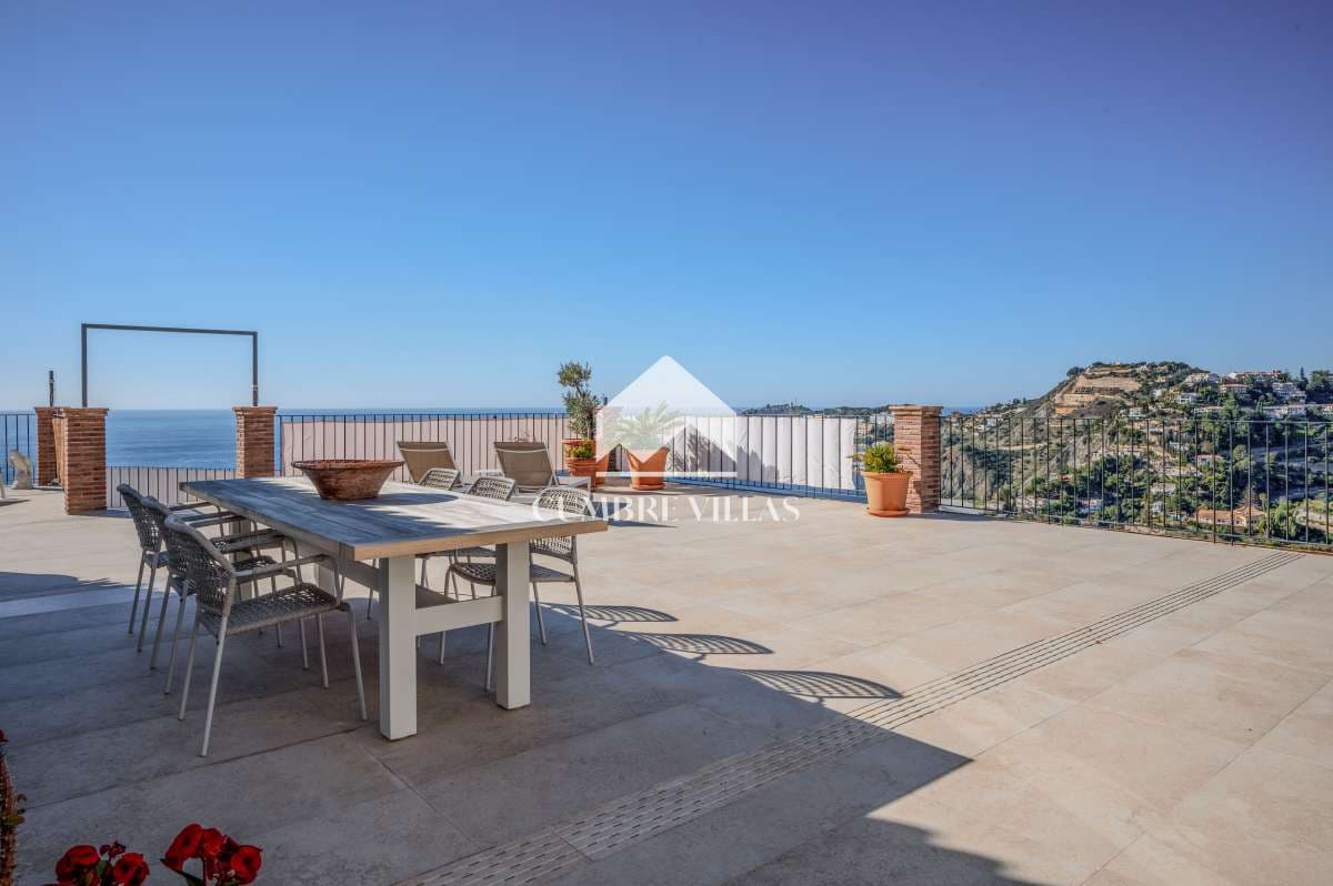 5 soverom Villa til salgs i Almunecar med svømmebasseng garasje - € 2 595 000 (Ref: 9026168)