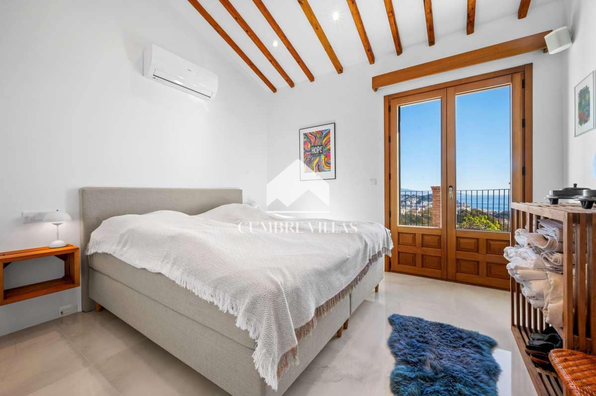 5 soverom Villa til salgs i Almunecar med svømmebasseng garasje - € 2 595 000 (Ref: 9026168)