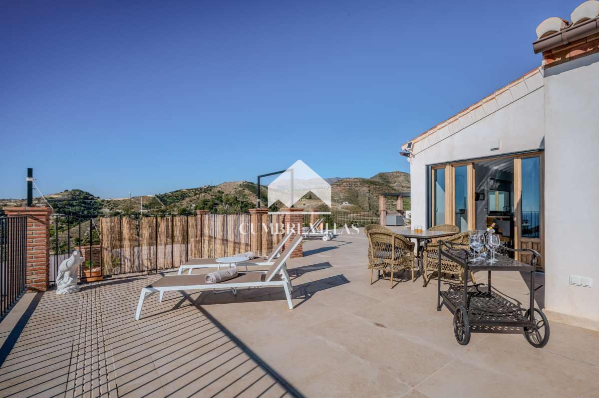 5 soverom Villa til salgs i Almunecar med svømmebasseng garasje - € 2 595 000 (Ref: 9026168)