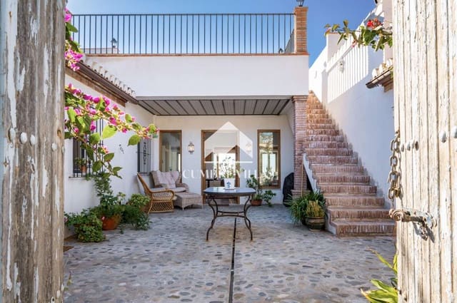 5 bedroom Villa for sale in Almuñécar with pool garage - € 2,595,000 (Ref: 9026168)