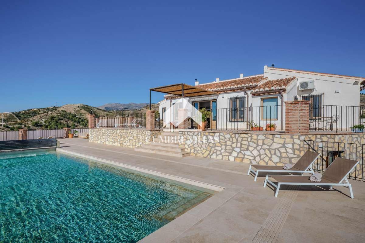 5 soverom Villa til salgs i Almunecar med svømmebasseng garasje - € 2 595 000 (Ref: 9026168)