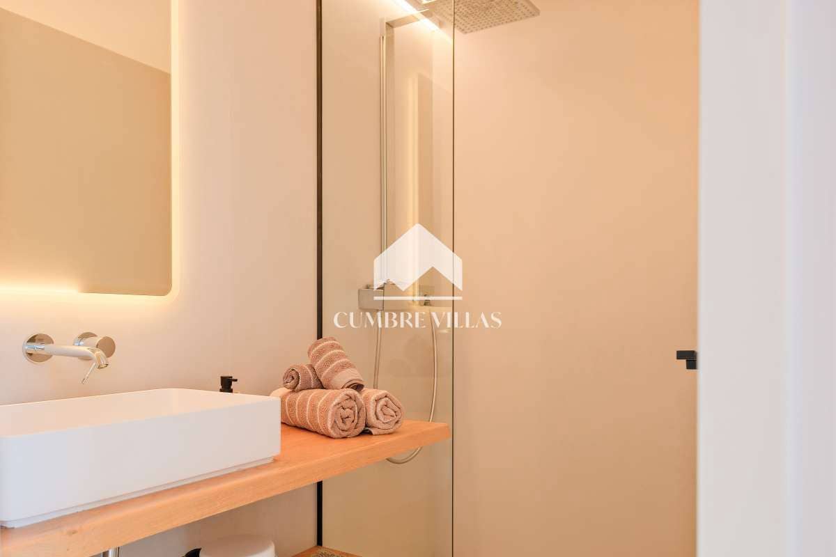 6 soveværelse Villa til salg i Salobrena med swimmingpool garage - € 1.495.000 (Ref: 9050503)