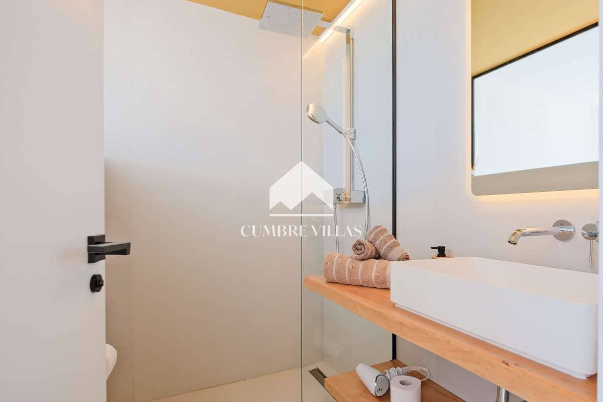 6 soveværelse Villa til salg i Salobrena med swimmingpool garage - € 1.495.000 (Ref: 9050503)